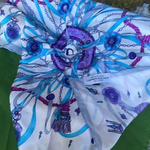 NEW 100 % Silk Scarf from exclusive Lake Como